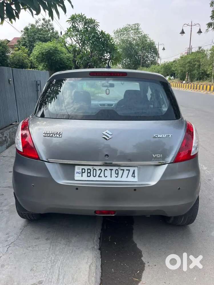 Maruti Suzuki Swift 2015 Diesel 87582 Km Driven