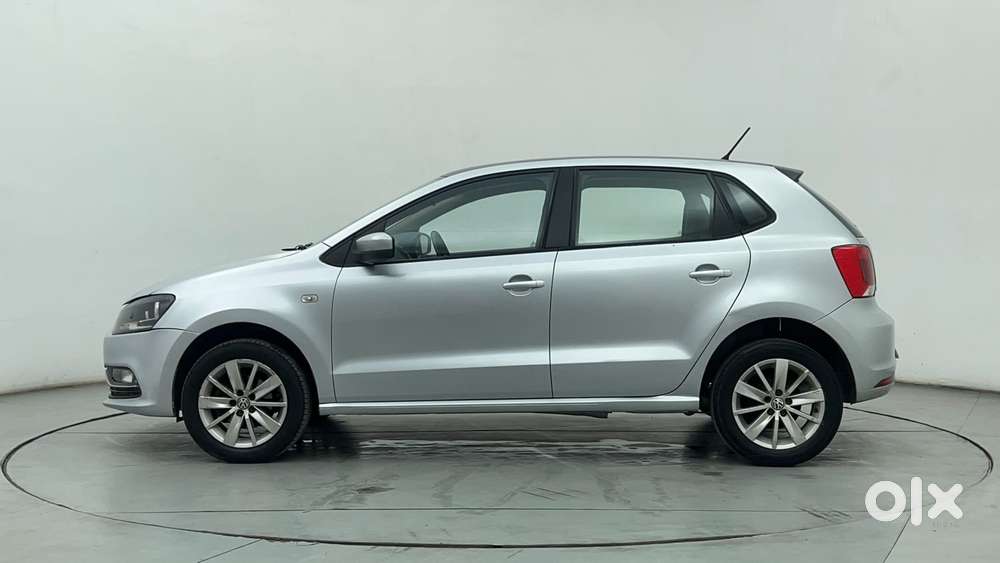 Volkswagen Polo Petrol Highline 1.2l, 2015, Petrol