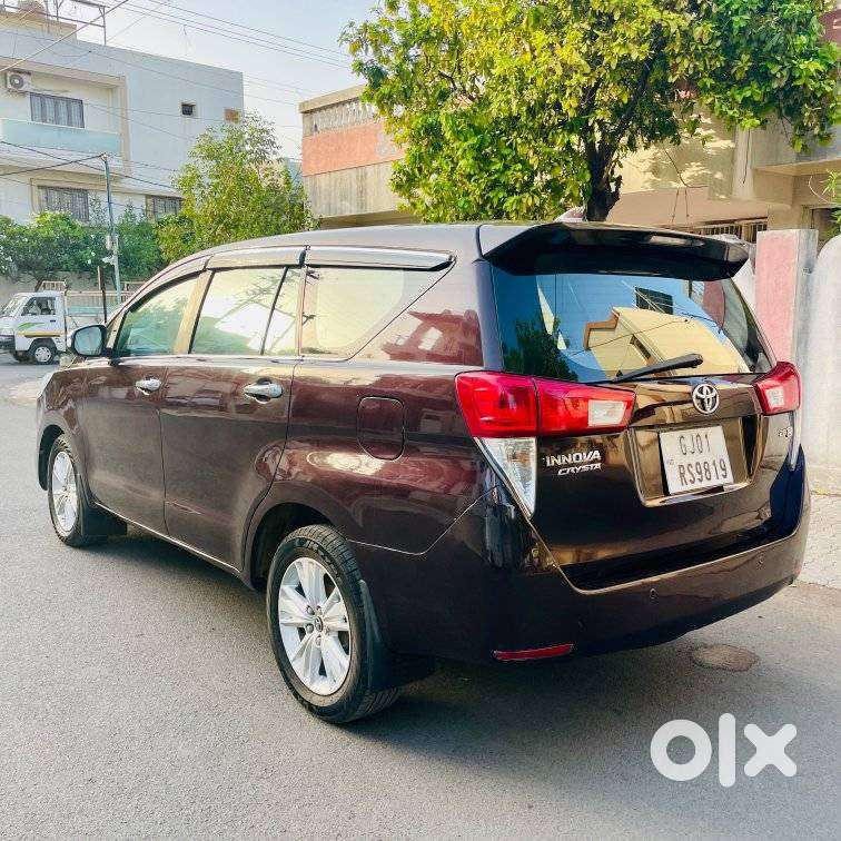 Toyota Innova Crysta 2.8z Automatic, 2016, Diesel