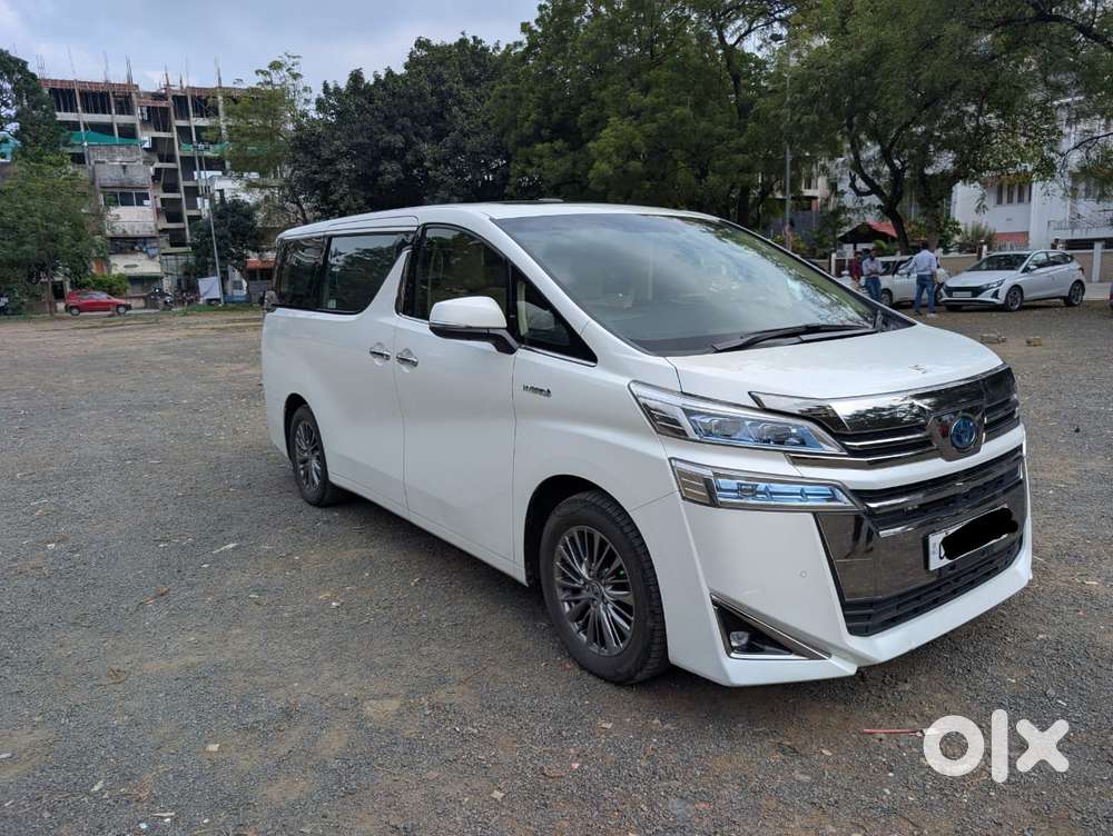 Toyota Vellfire Vip – Executive Lounge, 2022, Petrol