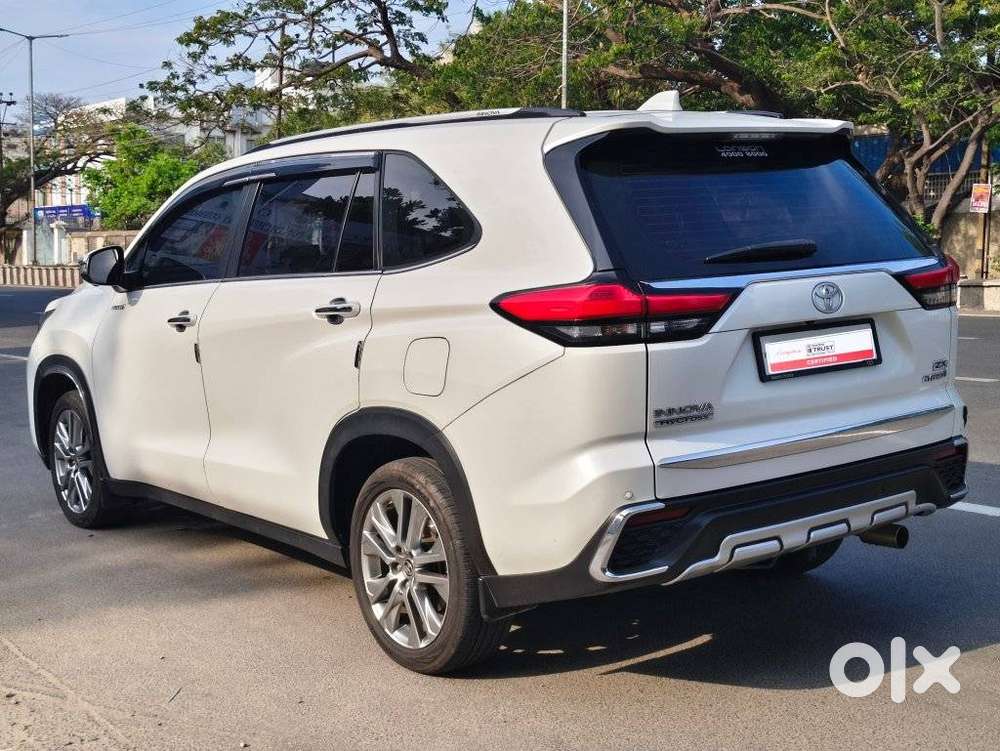 Toyota Innova Hycross 2.0 Zx Hybrid 7 Str, 2023, Petrol