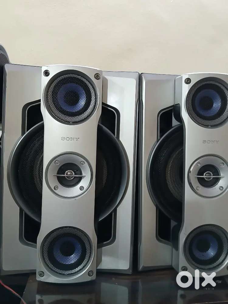 Sony music system home theater speaker. Location Dombivali Mumbai