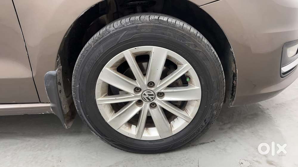 Volkswagen Vento Petrol Highline, 2016, Petrol