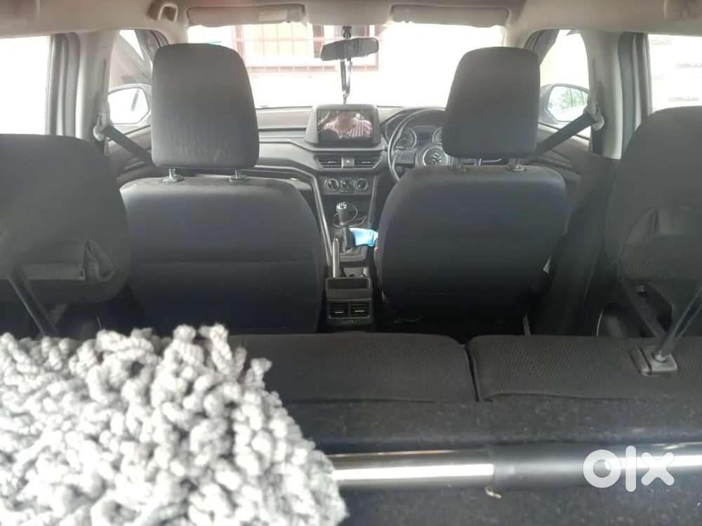 Maruti Suzuki Brezza Lxi Cng 2026