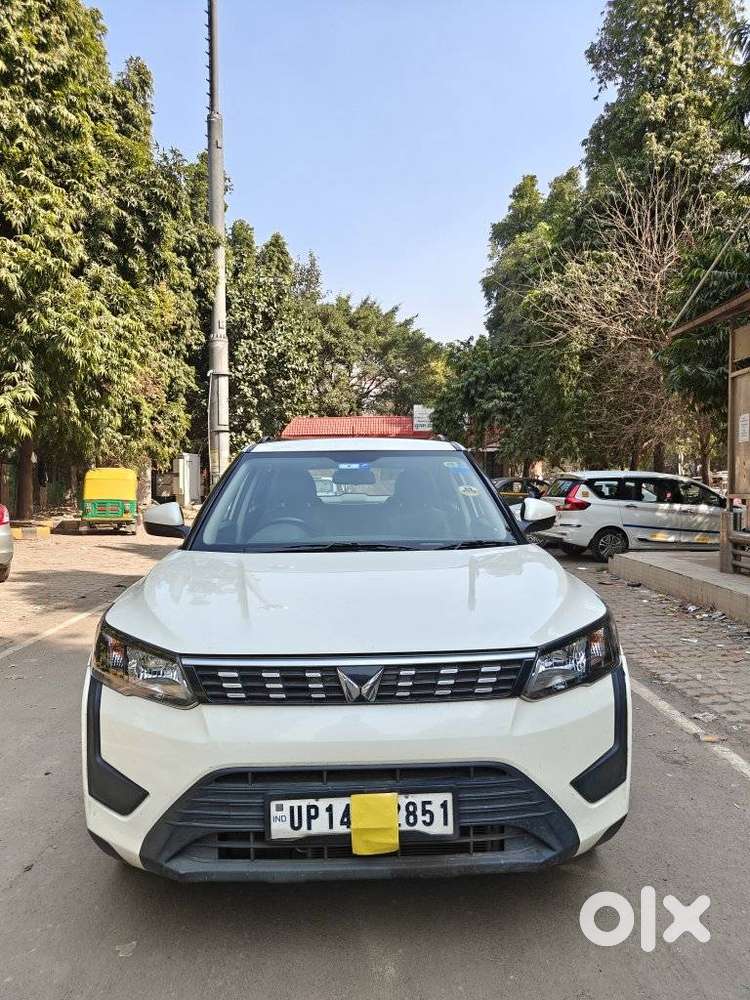Mahindra Xuv300 W6, 2023, Petrol