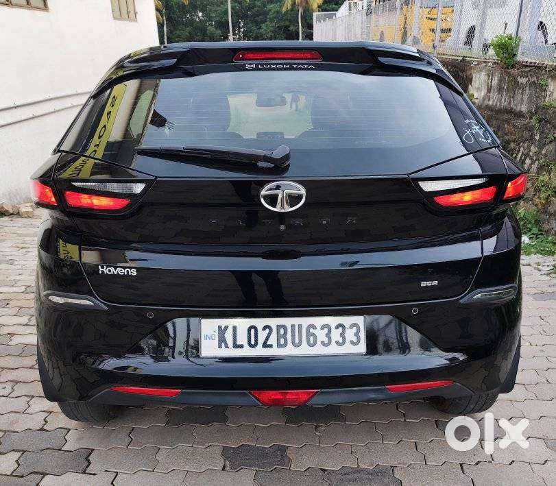 Tata Altroz 1.2 Xz Plus Rtn Dct, 2023, Petrol