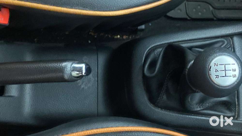 Maruti Suzuki Swift 2011-2014 Vxi, 2013, Petrol