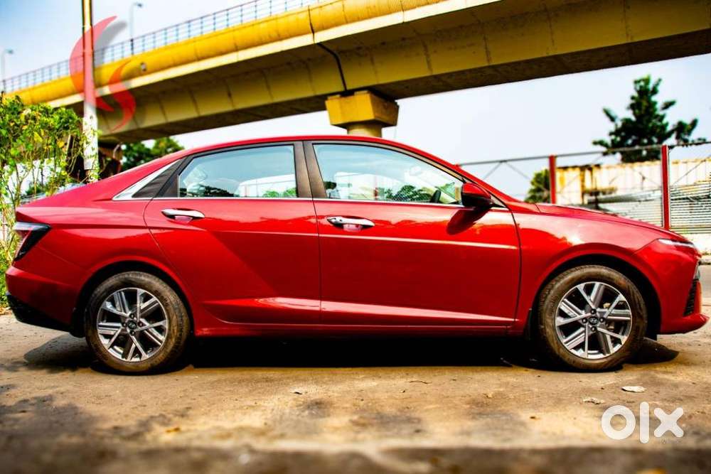 Hyundai Verna Sx (o) 1.5 Vtvt Ivt [2023 - 2026], 2023, Petrol