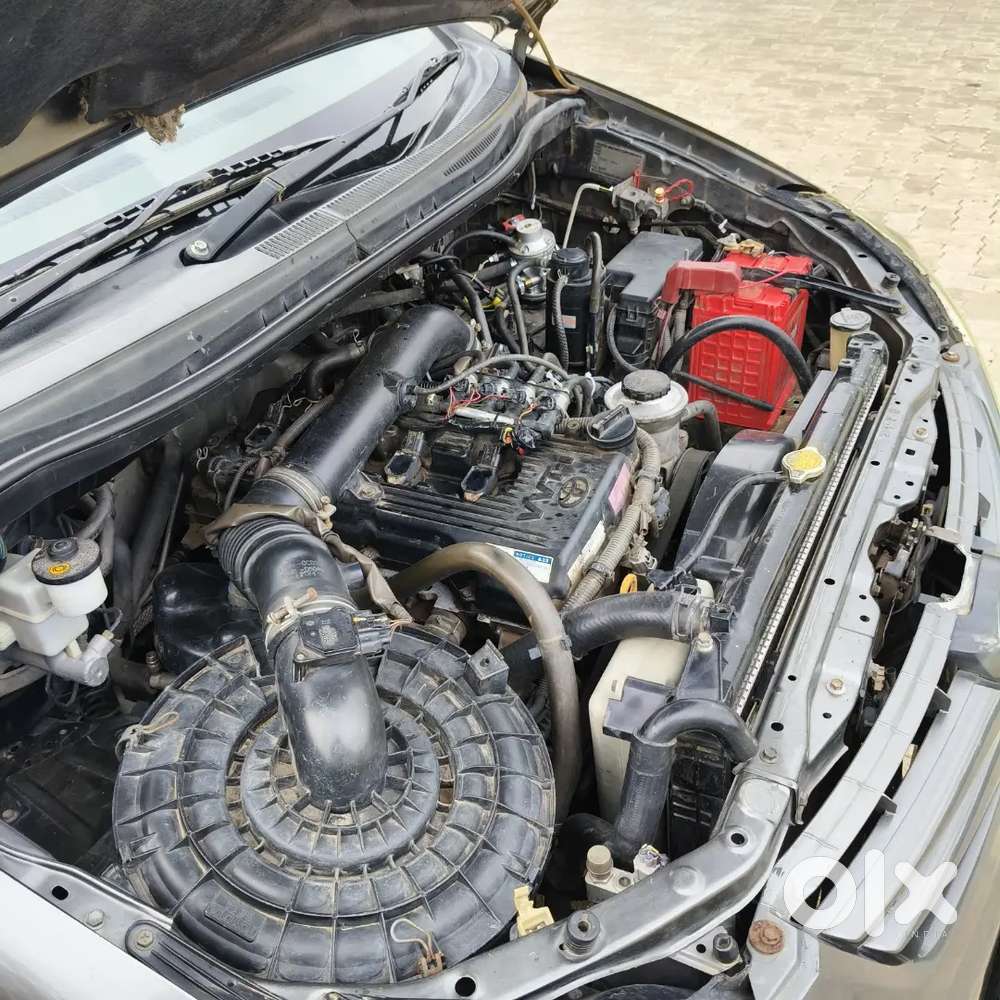 Toyota Innova 2010 Petrol Well Maintained