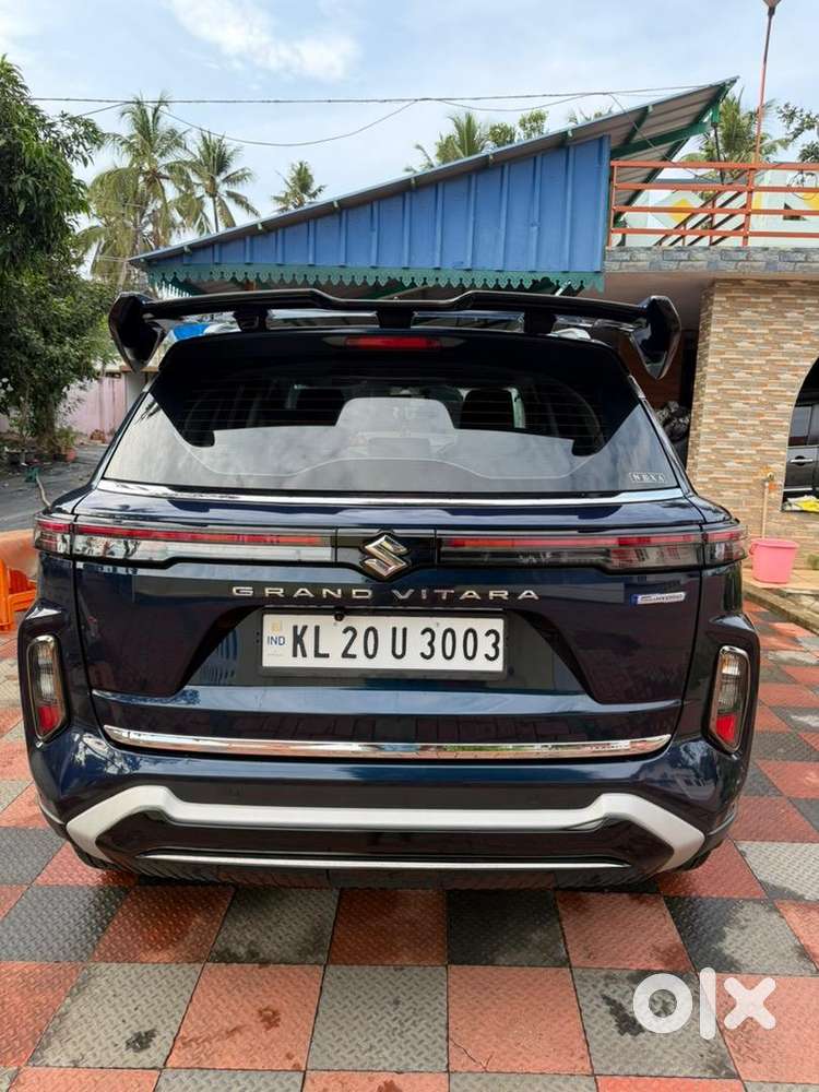 Maruti Suzuki Grand Vitara 2025 Petrol 4988 Km Driven