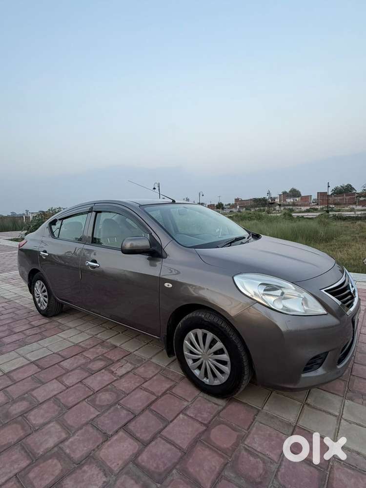 Nissan Sunny Petrol 2012