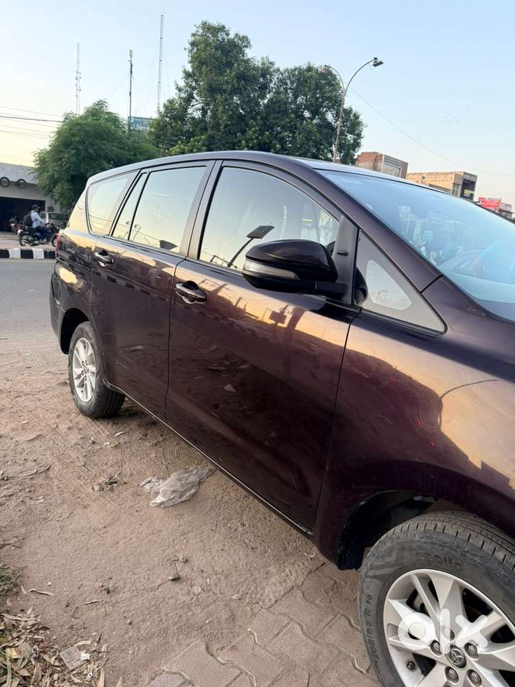 Toyota Innova Crysta 2017