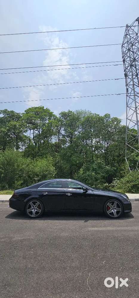 Cls 63 Amg V8 Mercedes Amg Rare (one Of Two Vehicles In Country)