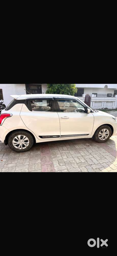 Maruti Suzuki Swift Vxi Optional, 2021, Petrol