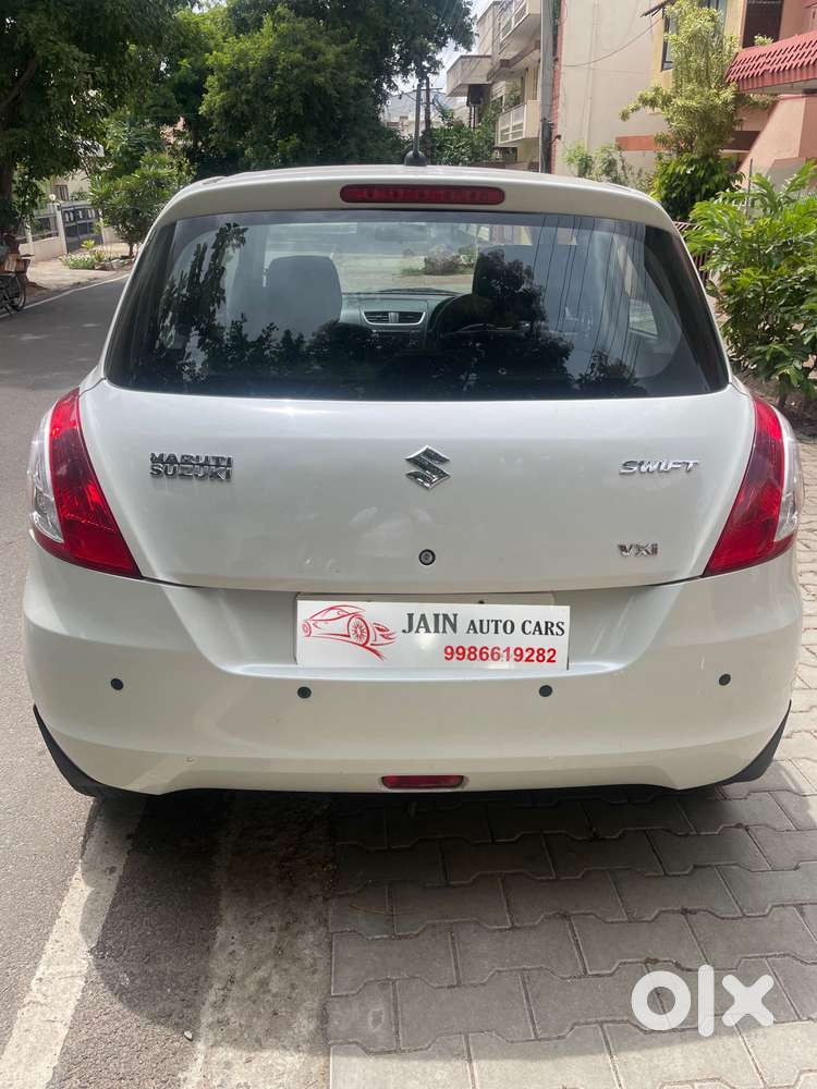 Maruti Suzuki Swift Vxi Optional, 2017, Petrol