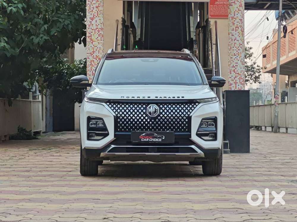 Mg Hector Plus Savvy Pro 1.5 Turbo Petrol Cvt 7 Str Dual Tone, 2023,..