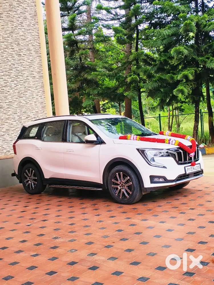 Mahindra Xuv700 2022 Diesel Showroom Mentioned Maintained