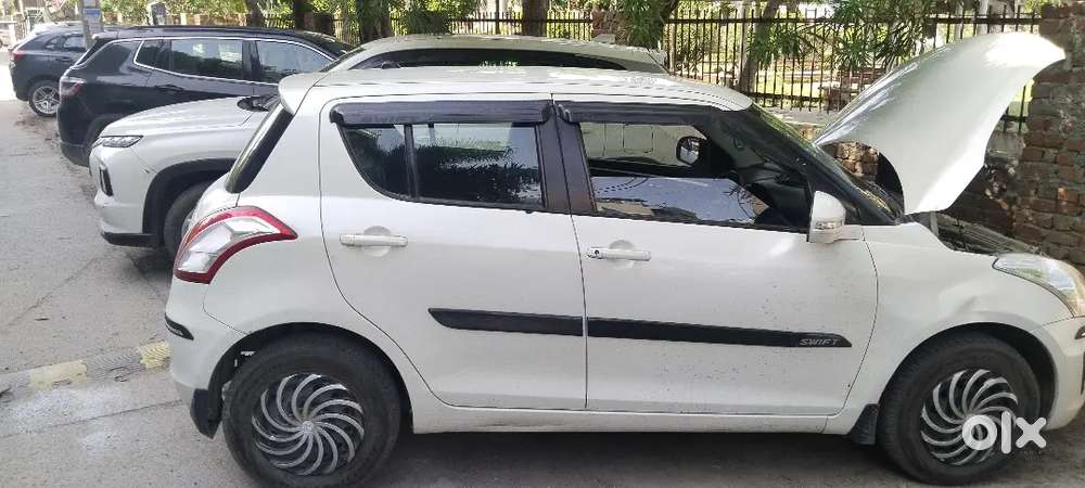 Maruti Suzuki Swift 2016 Petrol 74000 Km Driven