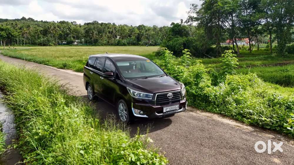 Toyota Innova Crysta 2018 Diesel Well Maintained