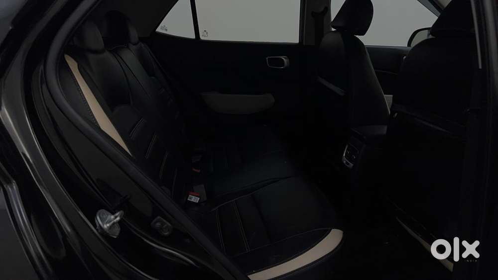 Hyundai Venue 1.2 S (o), 2022, Petrol