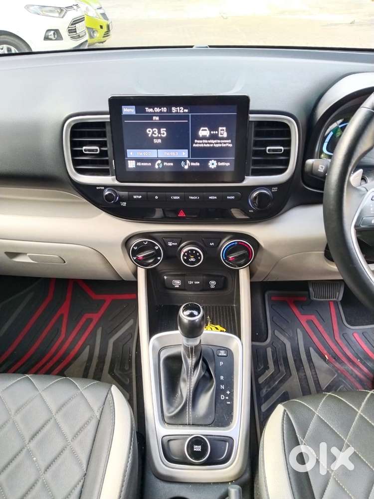 Hyundai Venue 1.0 S (o) Turbo Dct, 2024, Petrol