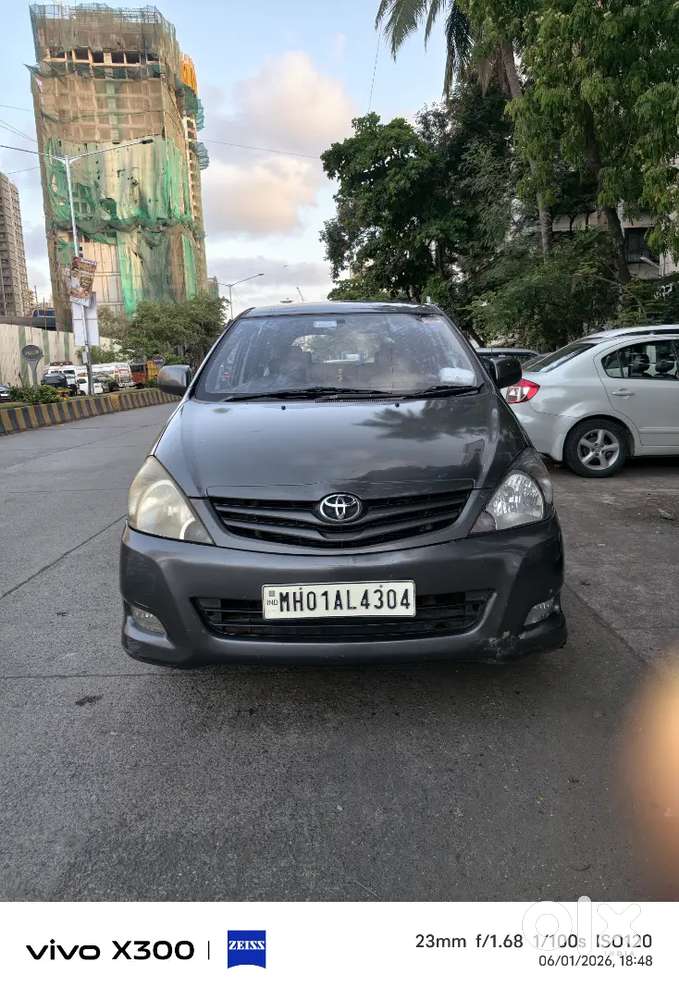 Toyota Innova 2009 Diesel 180000 Km Driven