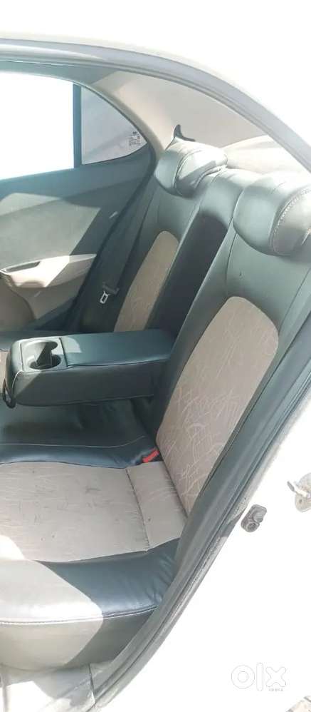 Hyundai Xcent 2016