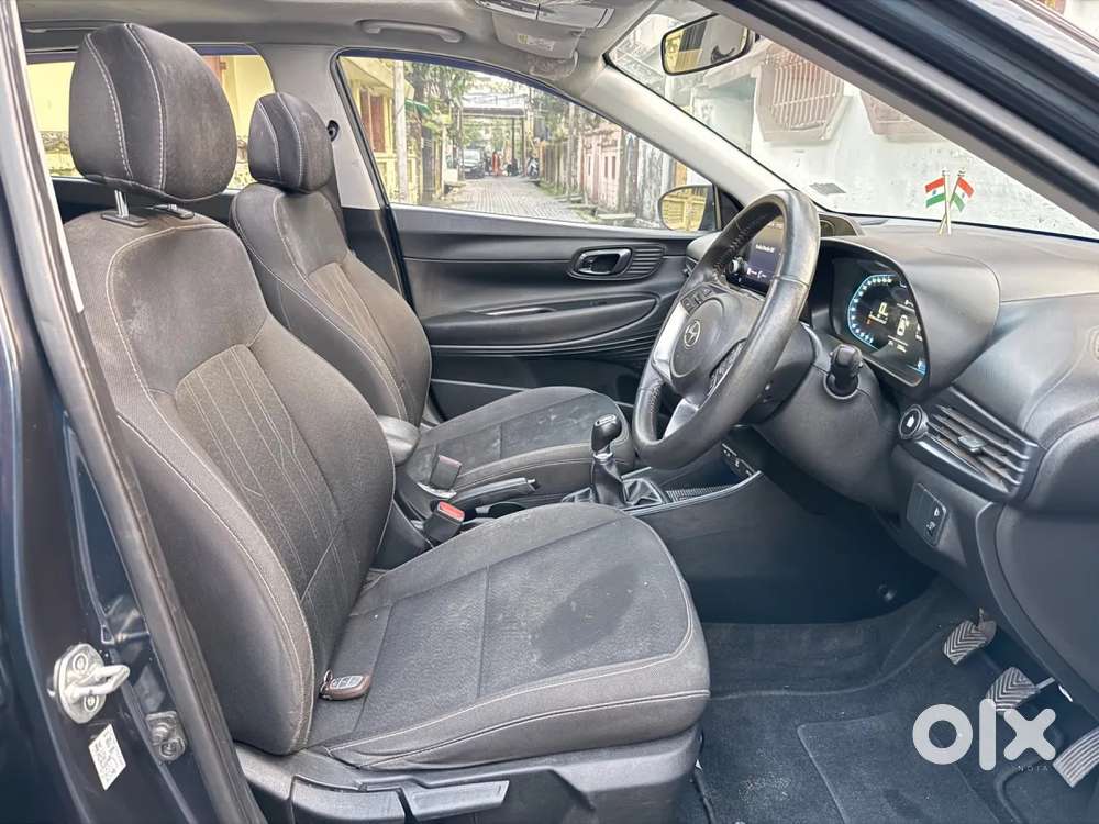 Hyundai New I20 1.2 Asta Mt Dual Tone, 2023, Petrol