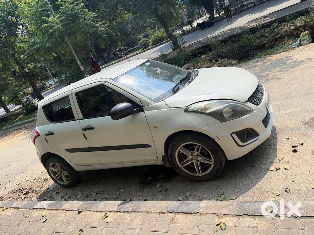 Maruti Suzuki Swift Petrol 2015