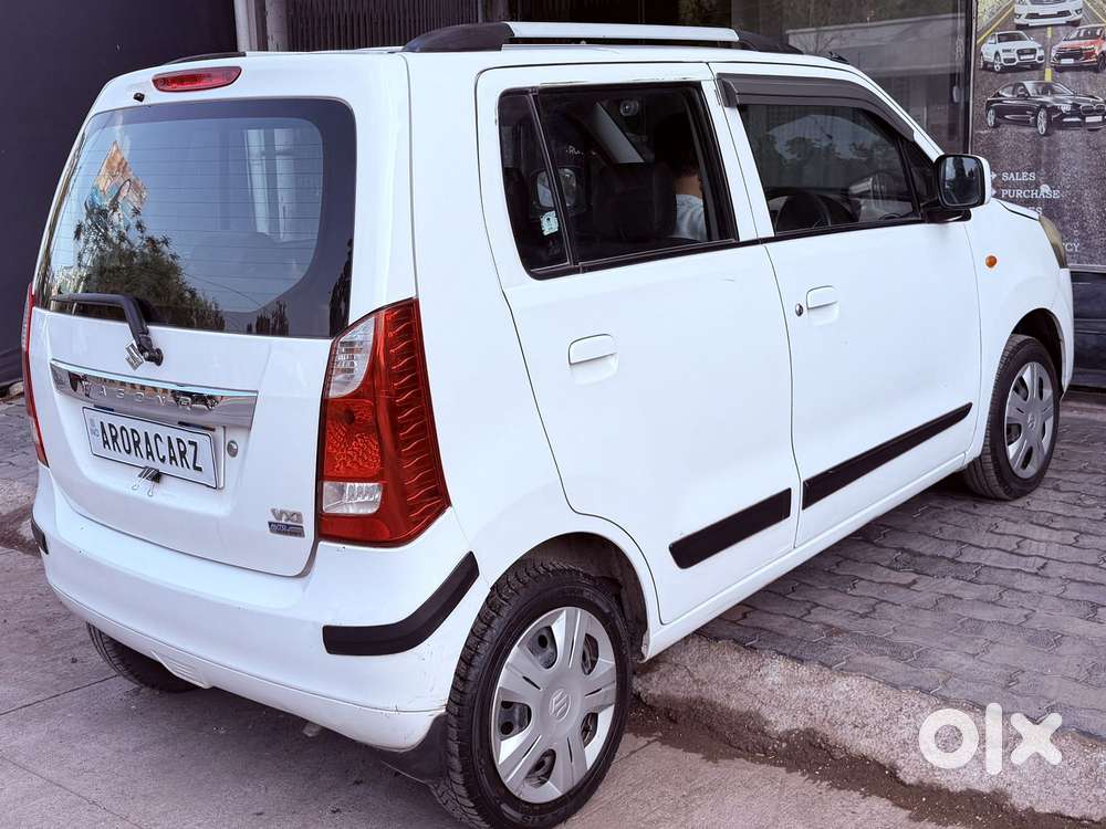 Maruti Suzuki Wagon R 1.0 Vxi Plus (o) Amt, 2018, Petrol