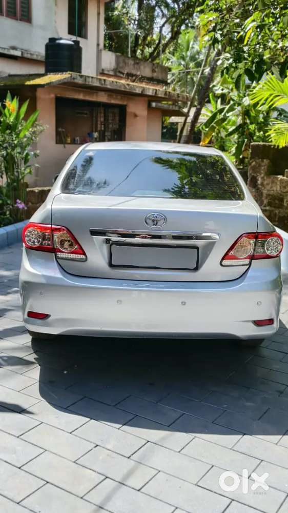 Toyota Corolla Altis 2010