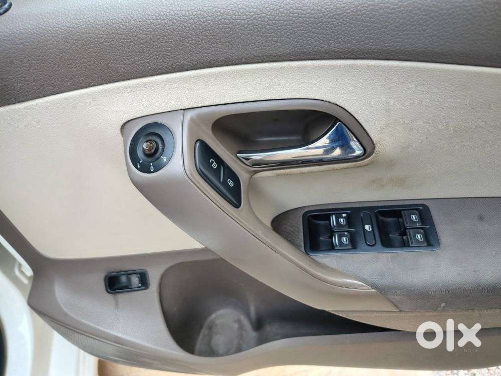 Skoda Rapid 1.5 Elegance Tdi Mt, 2013, Diesel