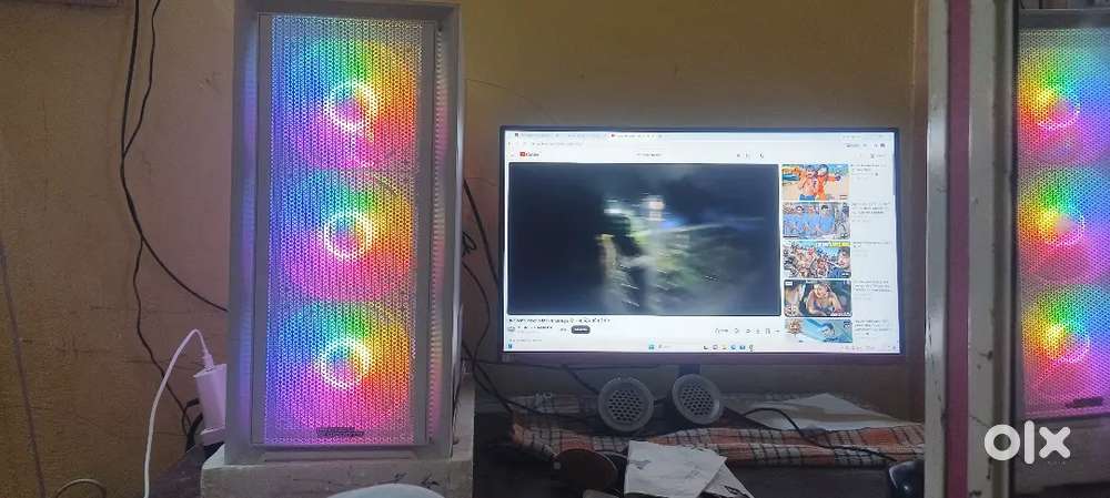 Complete desktop computer set for sale. 

Specifications:
&bull; Proce