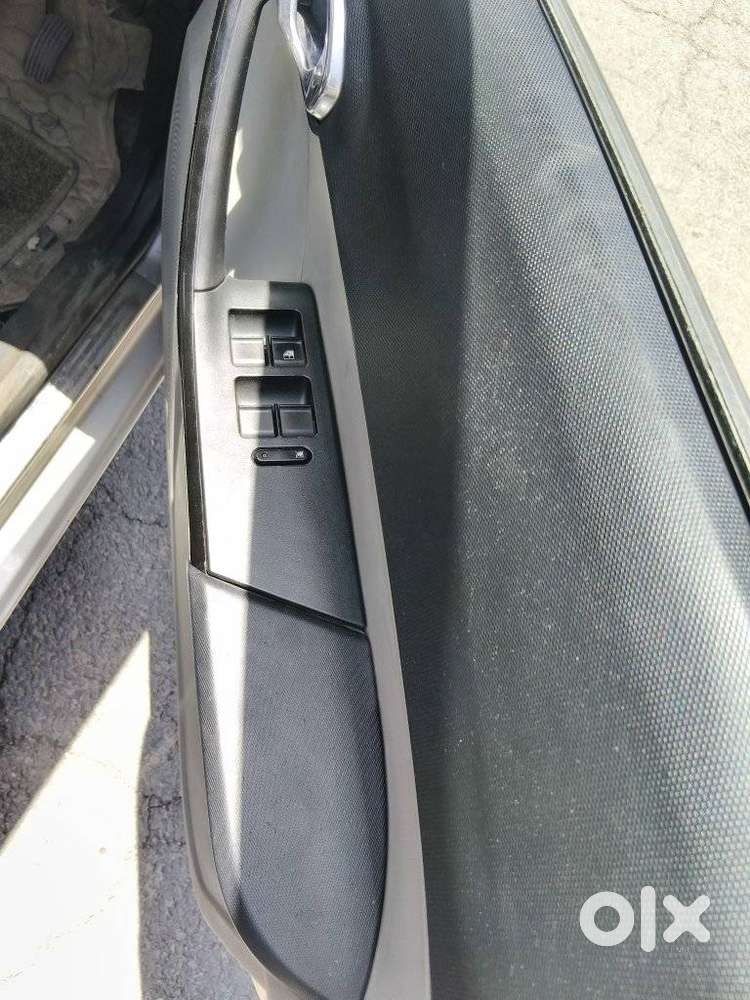 Tata Tiago 1.05 Revotorq Xz, 2018, Petrol