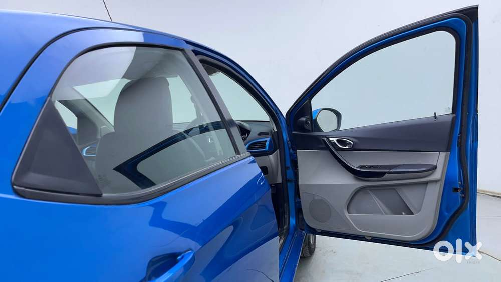 Tata Tiago Xza Plus Dual Tone, 2019, Petrol
