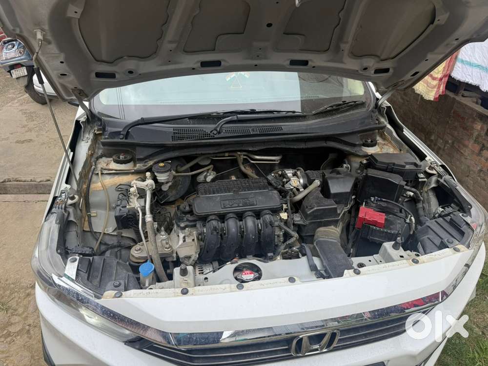 Honda Amaze 2nd Gen 2023 Petrol Well Maintained