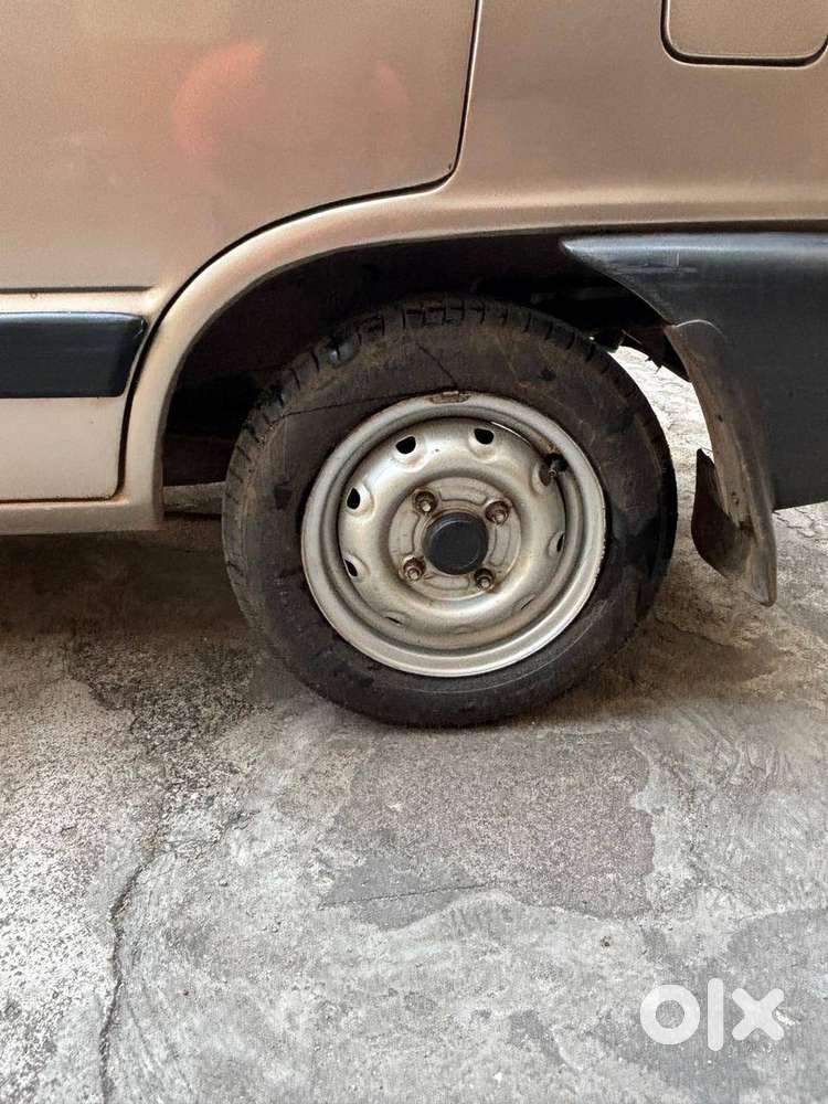 Maruti Suzuki 800 - 5 Speed