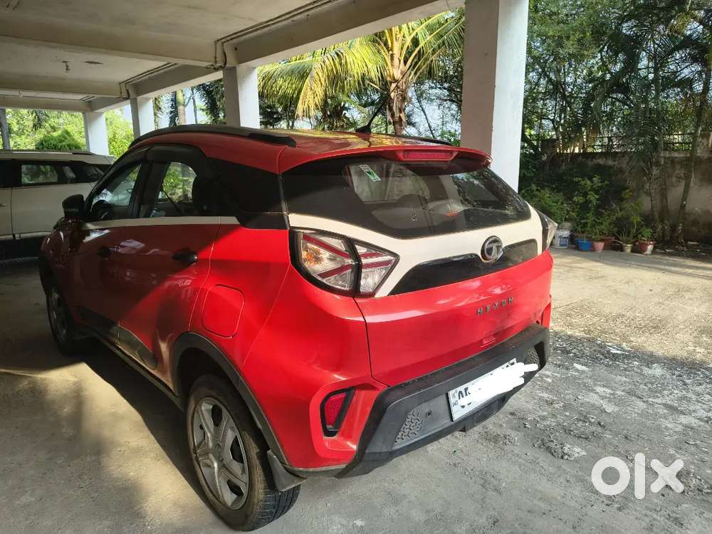 Tata Nexon Nov 2021 Purchased, Petrol 27000 Km Driven 4.5 Years Old