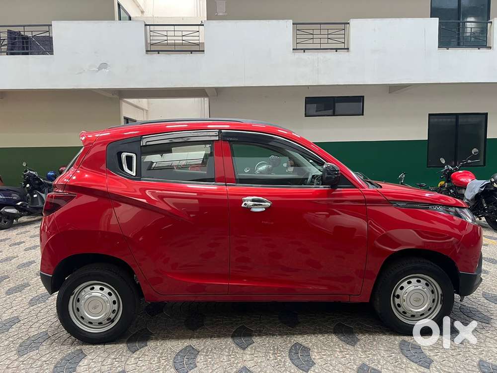Single Owner 22000 Km Company Service