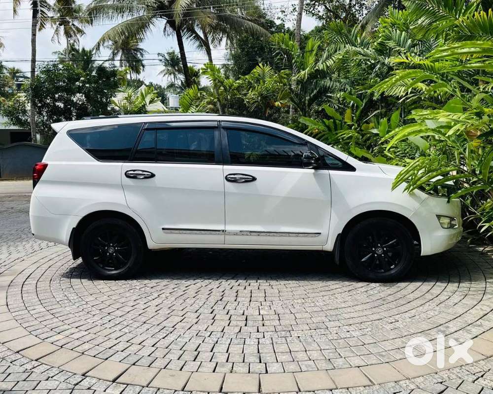 Toyota Innova Crysta 2.8 Gx At 8s, 2018, Diesel