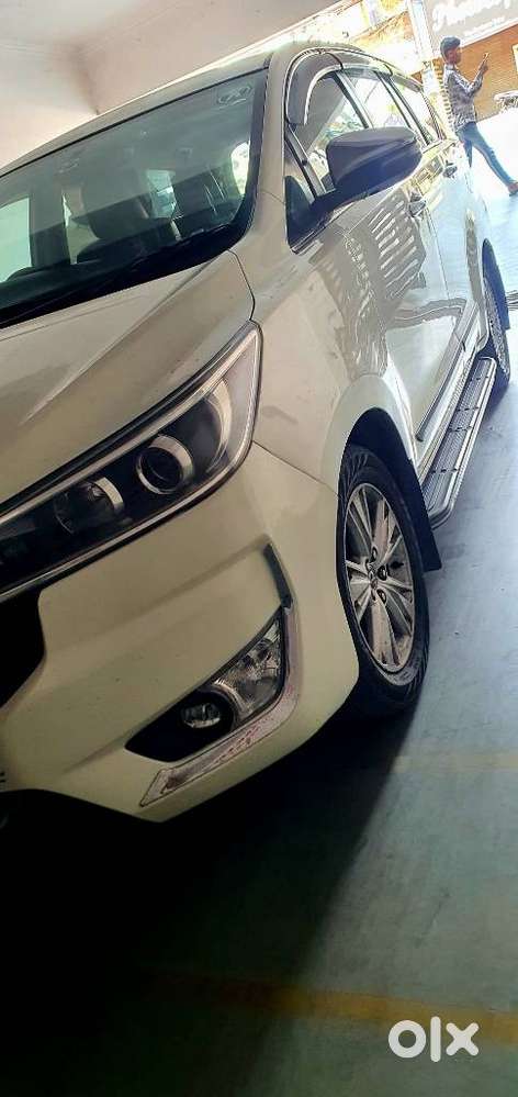 Toyota Innova Crysta 2.8 Zx At 7 Seater, 2019, Diesel