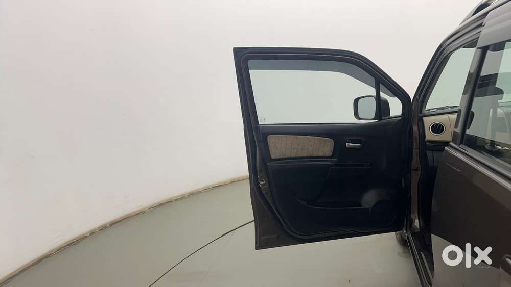 Maruti Suzuki Wagon R 1.0 Vxi Amt, 2018, Petrol
