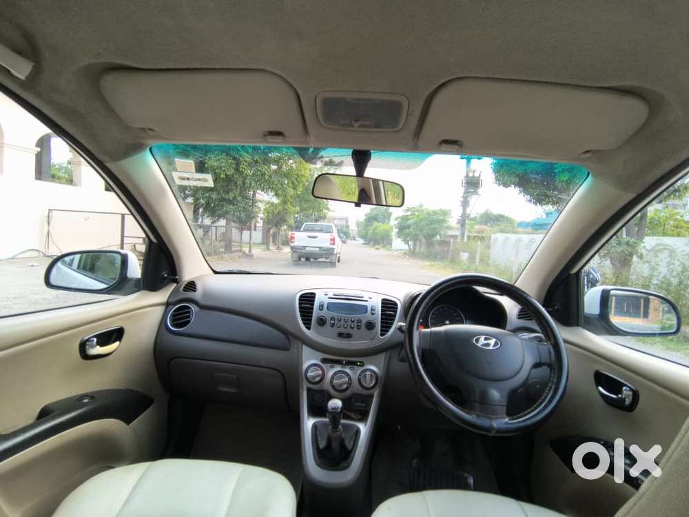 Hyundai I10 Sportz, 2012, Petrol