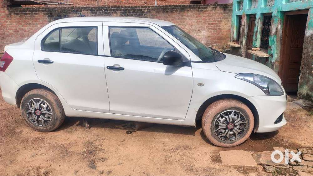 Cashless Insurance Policy Available