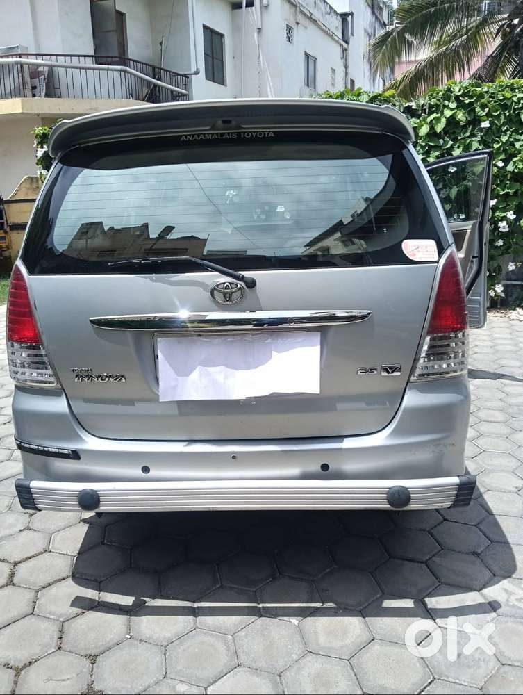 Innova 2010 Model 2nd Owner