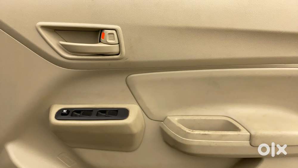 Maruti Suzuki Swift Dzire 1.2 Lxi Bsiv, 2020, Cng & Hybrids