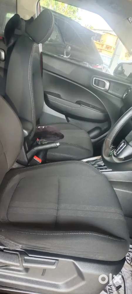 2019 Model Red Sx + Turbo Dct  Venue For Sale