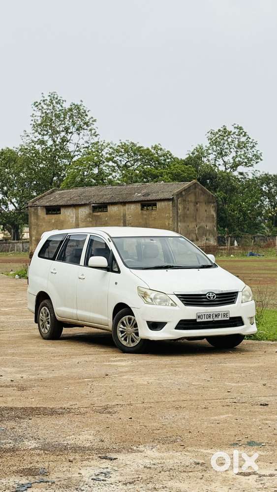 Toyota Innova 2.5 G (diesel) 8 Seater, 2016, Diesel