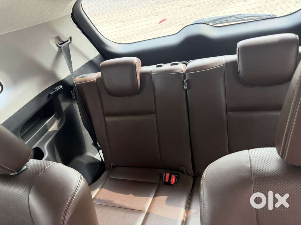 Toyota Innova Hycross 2.0 Zx Hybrid 7 Str, 2024, Petrol