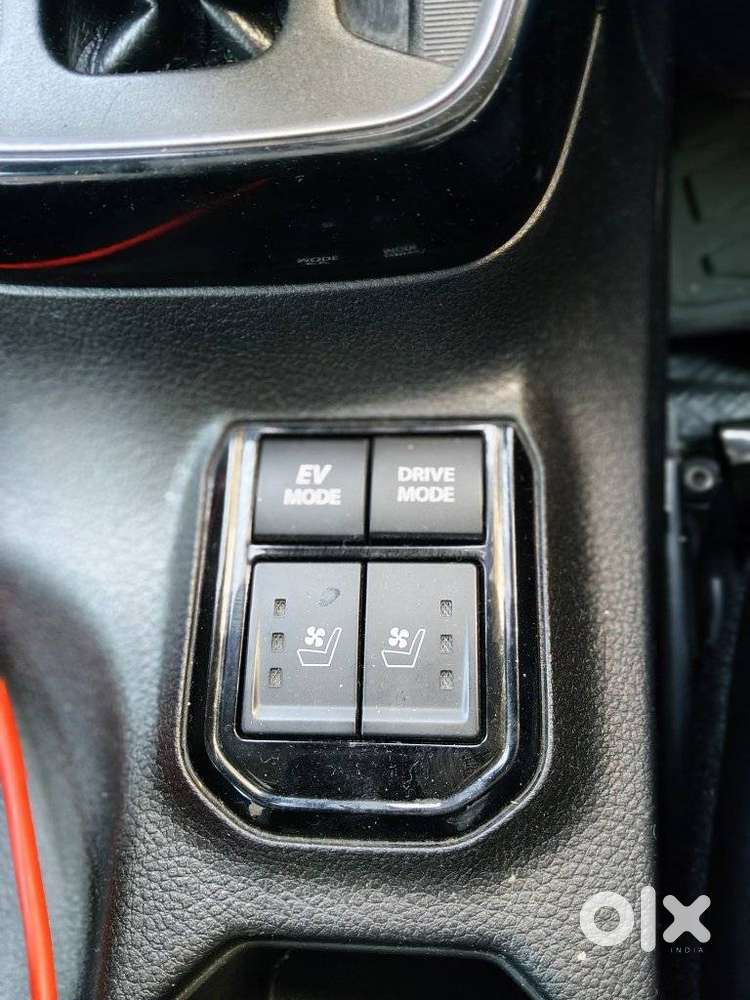 Maruti Suzuki Grand Vitara 1.5 Alpha Plus Intelligent Hybrid Ecvt, 2..